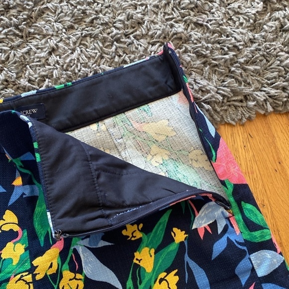 J Crew Floral Basketweave Blue Shorts with Side Zip Size 2 - Picture 6 of 13